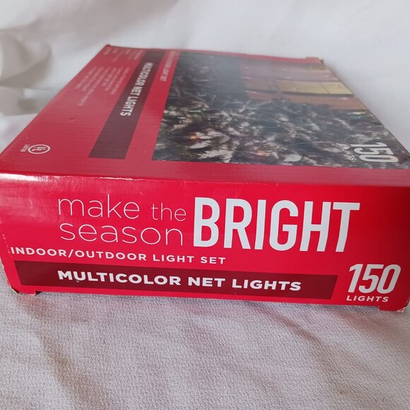 New in Opened Box Multi-Color Net Light with 150 Bulbs - Picture 8 of 10